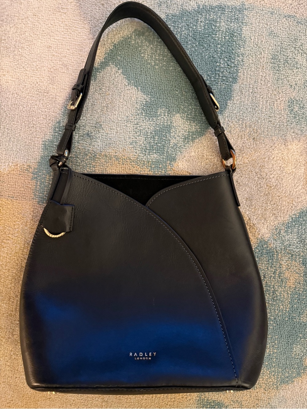 RADLEY LONDON Tulip Bag, Open Top with Keyring and Gold Accents